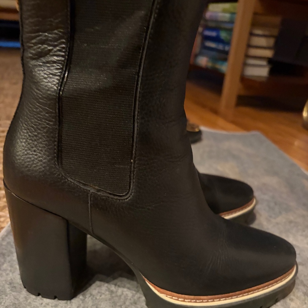 TORY BURCH MILLER 100MM LUG SOLE BOOTIE TUMBLED LEATHER BLACK - 8.5
